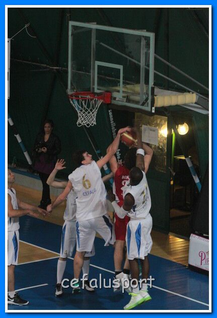130323 Aquila 208_tn.jpg
